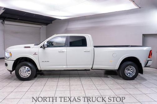2020 RAM 3500 Laramie Crew Cab 4x4 8' Box