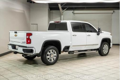 2024 Chevrolet Silverado 2500 High Country