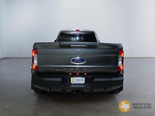 2017 Ford F-450 Lariat