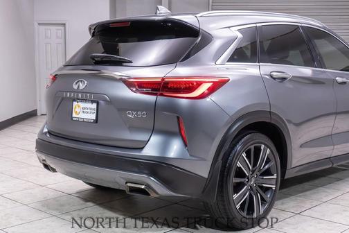 2021 INFINITI QX50 LUXE