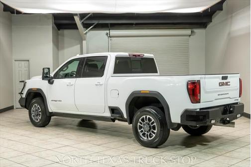 2022 GMC Sierra 2500 AT4