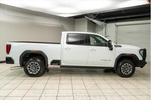 2022 GMC Sierra 2500 AT4