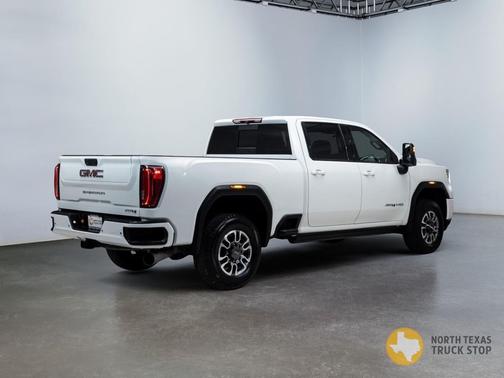 2022 GMC Sierra 2500 AT4
