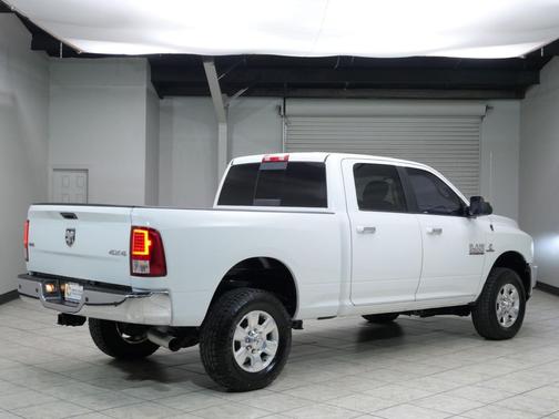 2017 RAM 2500 SLT Crew Cab 4x4 6'4' Box