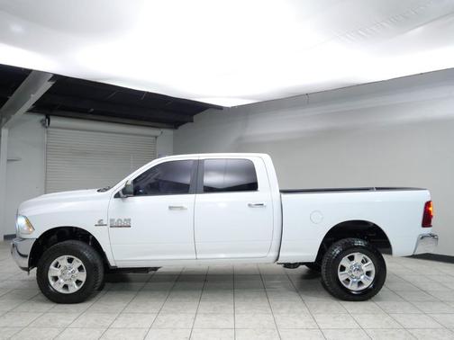 2017 RAM 2500 SLT Crew Cab 4x4 6'4' Box