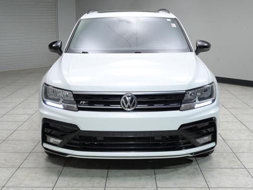 2021 Volkswagen Tiguan 2.0T SE R-Line Black