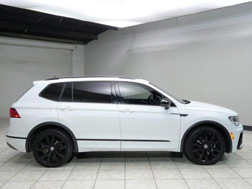 2021 Volkswagen Tiguan 2.0T SE R-Line Black