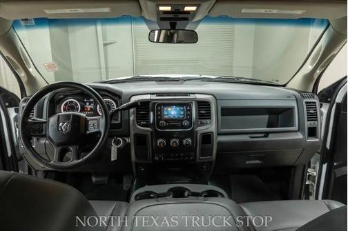 2018 RAM 3500 Tradesman Crew Cab 4x4 8' Box