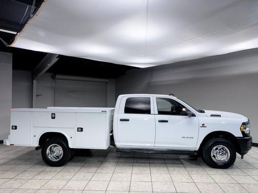 2022 RAM 3500 Tradesman/SLT/Laramie/Limited