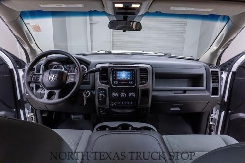 2018 RAM 2500 Tradesman Crew Cab 4x4 8' Box