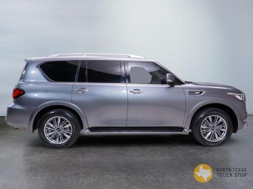 2021 INFINITI QX80 Luxe
