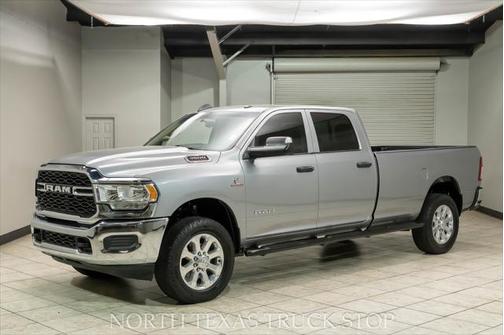 2019 RAM 3500 Tradesman Crew Cab 4x4 8' Box