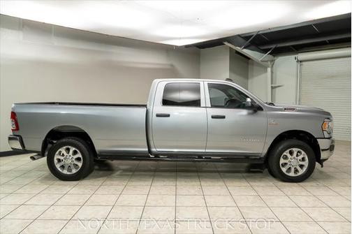 2019 RAM 3500 Tradesman Crew Cab 4x4 8' Box