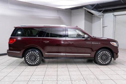 2021 Lincoln Navigator Black Label