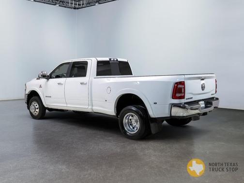 2022 RAM 3500 Laramie Crew Cab 4x4 8' Box