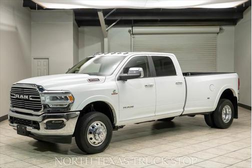 2022 RAM 3500 Laramie Crew Cab 4x4 8' Box