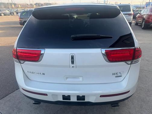 2013 Lincoln MKX Base