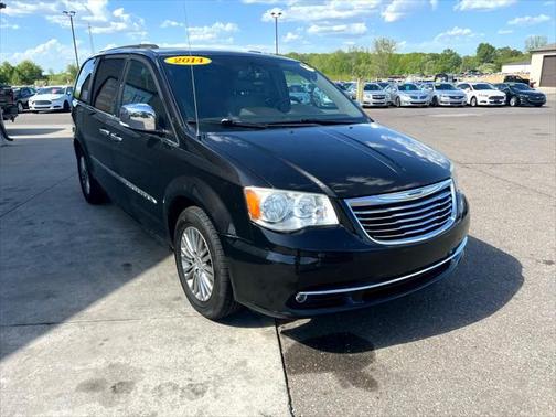 2014 Chrysler Town & Country Touring-L