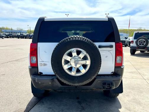 2006 Hummer H3 Base