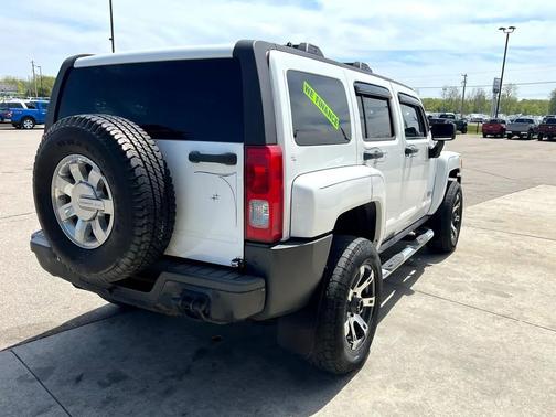 2006 Hummer H3 Base