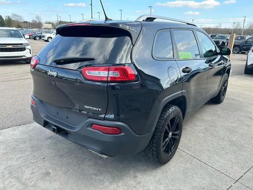 Brilliant Black Crystal Pearl 2015 Jeep Cherokee Sport