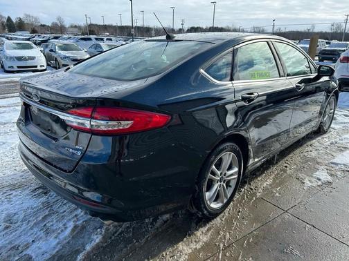 2018 Ford Fusion Hybrid SE