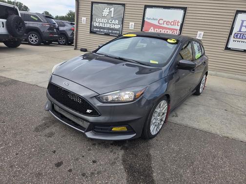 2017 Ford Focus ST 