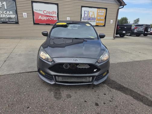 2017 Ford Focus ST 