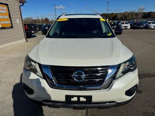 2017 Nissan Pathfinder Platinum