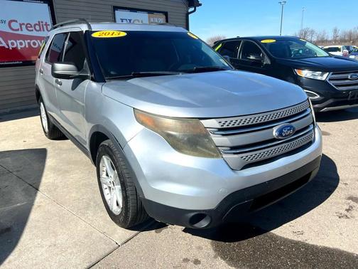 Ingot Silver Metallic 2013 Ford Explorer Base