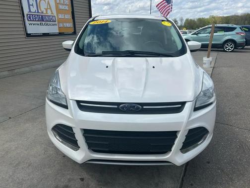White Platinum Tricoat 2014 Ford Escape SE