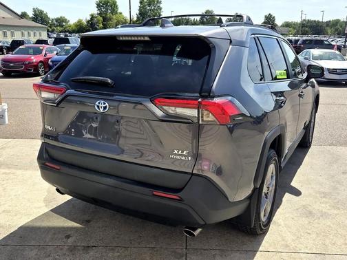 2023 Toyota RAV4 Hybrid XLE