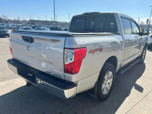 2017 Nissan Titan Platinum Reserve