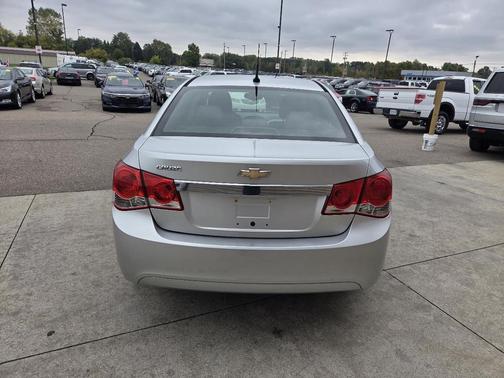 2011 Chevrolet Cruze LS