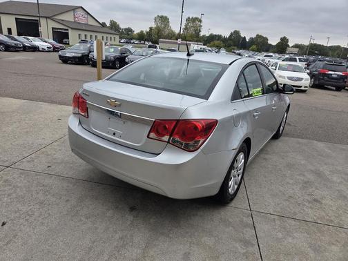 2011 Chevrolet Cruze LS