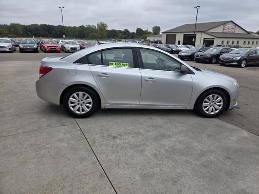 2011 Chevrolet Cruze LS