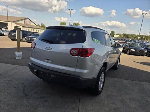 2011 Chevrolet Traverse LT