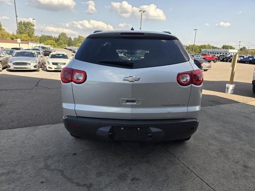 2011 Chevrolet Traverse LT