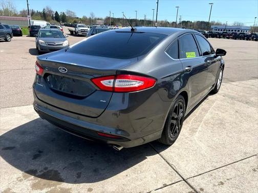 2015 Ford Fusion SE