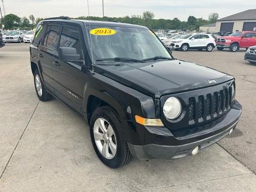 Black Clearcoat 2013 Jeep Patriot Sport