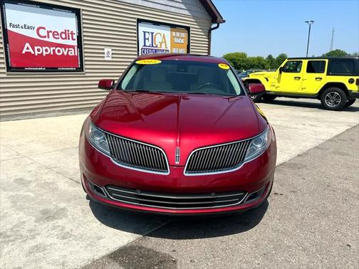 2015 Lincoln MKS Base