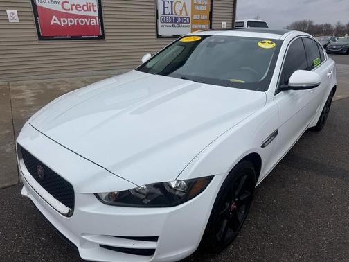 2019 Jaguar XE 25t Premium