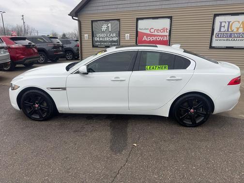 2019 Jaguar XE 25t Premium