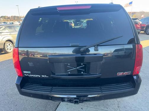 2011 GMC Yukon XL 1500 SLT