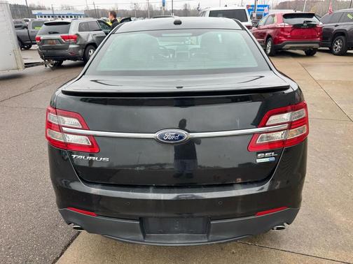 2013 Ford Taurus SEL
