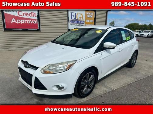 Oxford White 2014 Ford Focus SE