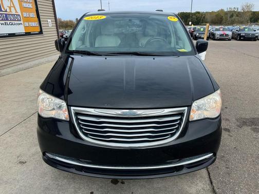 2013 Chrysler Town & Country Touring