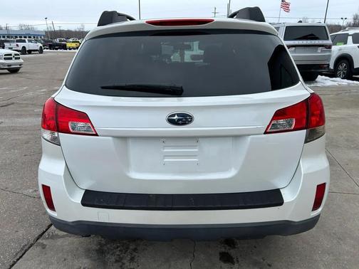 2010 Subaru Outback 2.5 i Premium