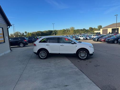 2011 Lincoln MKX Base