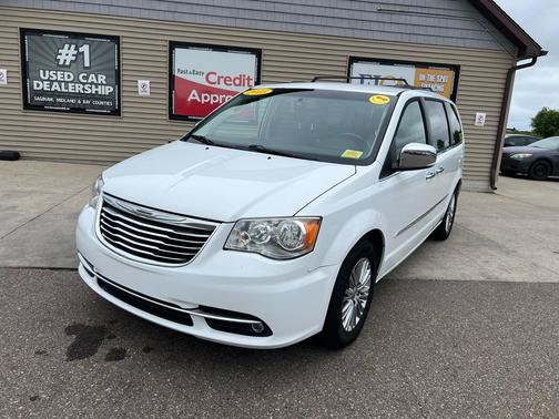 2015 Chrysler Town & Country Touring-L